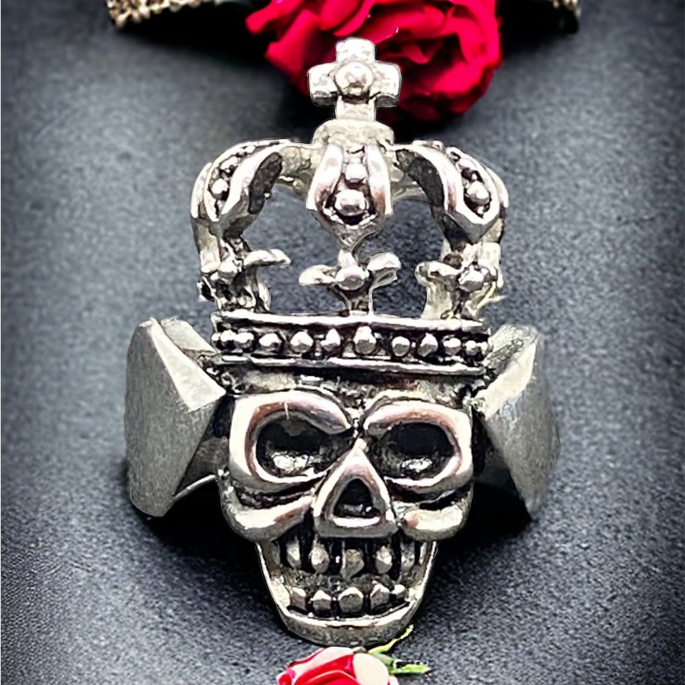 King skull ring